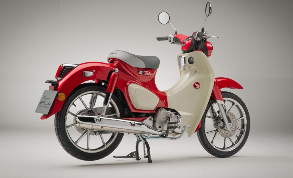 Honda Super Cub side view