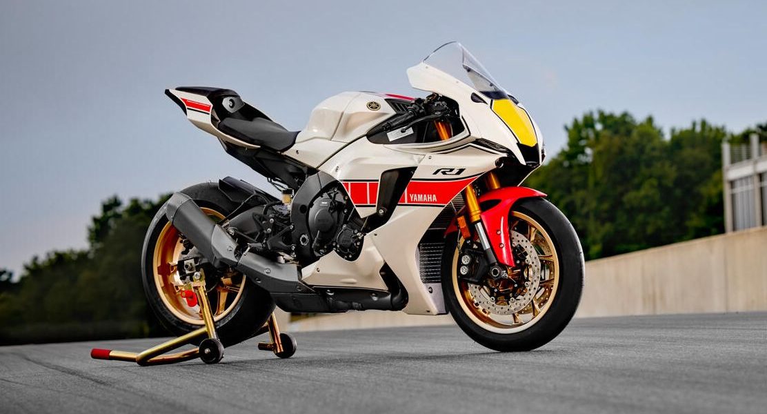 Yamaha all racing bike hotsell