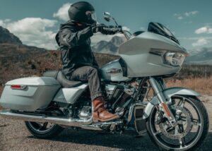 FLTRX Road Glide